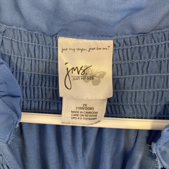 Women’s top - Picture 2 of 3